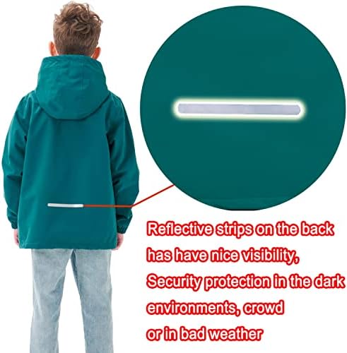Sturdy rain jacket for boys