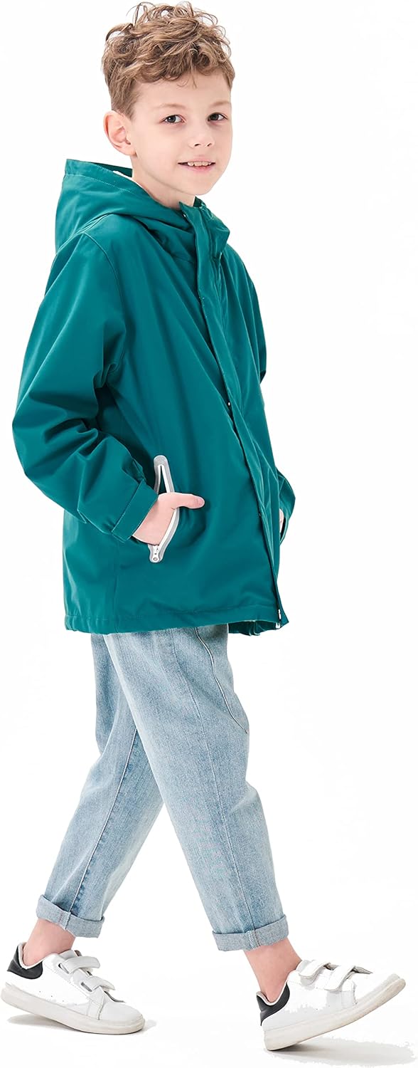 Sturdy rain jacket for boys