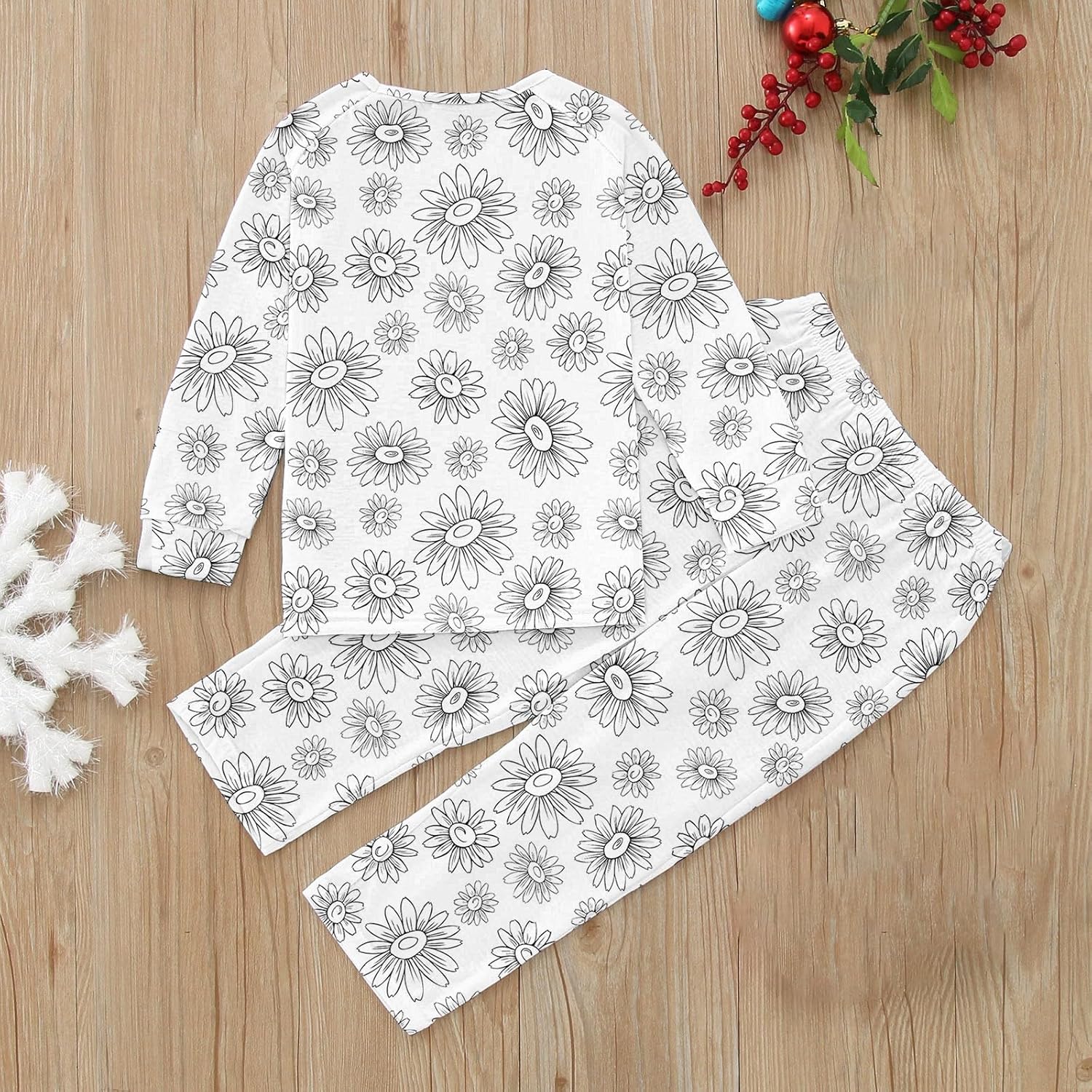 DIY Hand-Painted Pajamas Set - Christmas Colouring Homwear for Boys and Girls